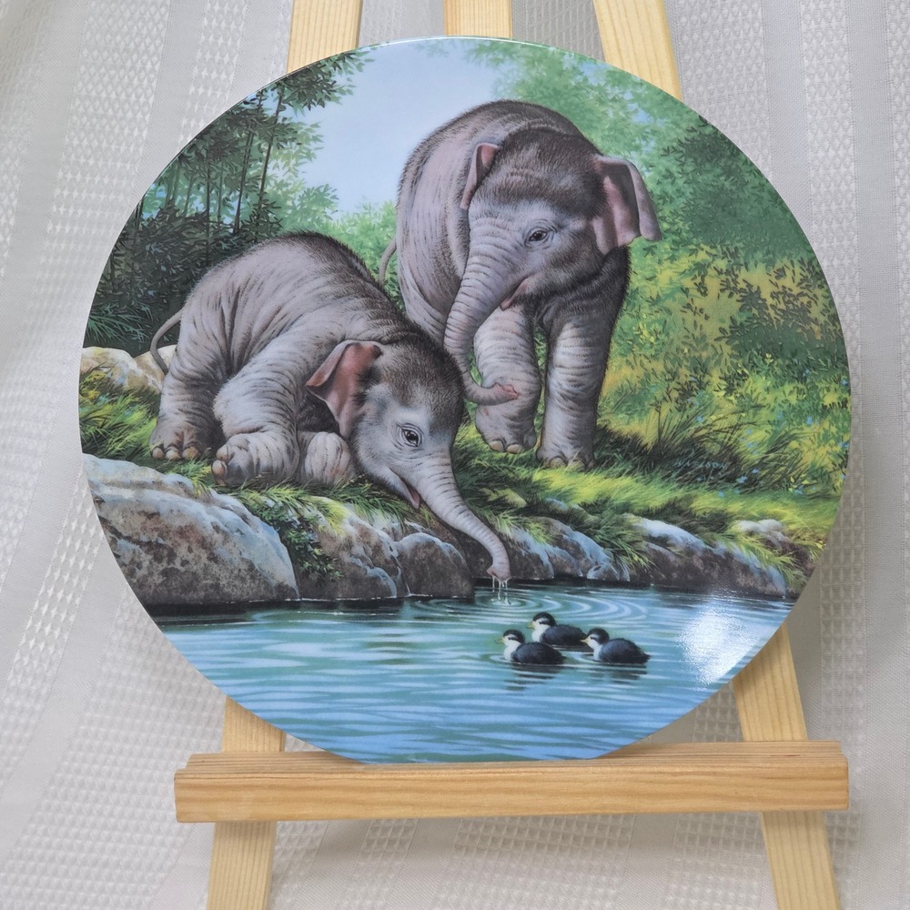 WS George Curiosity Asian‎ Elephants Collector Plate Will Nelson 1992 Vintage